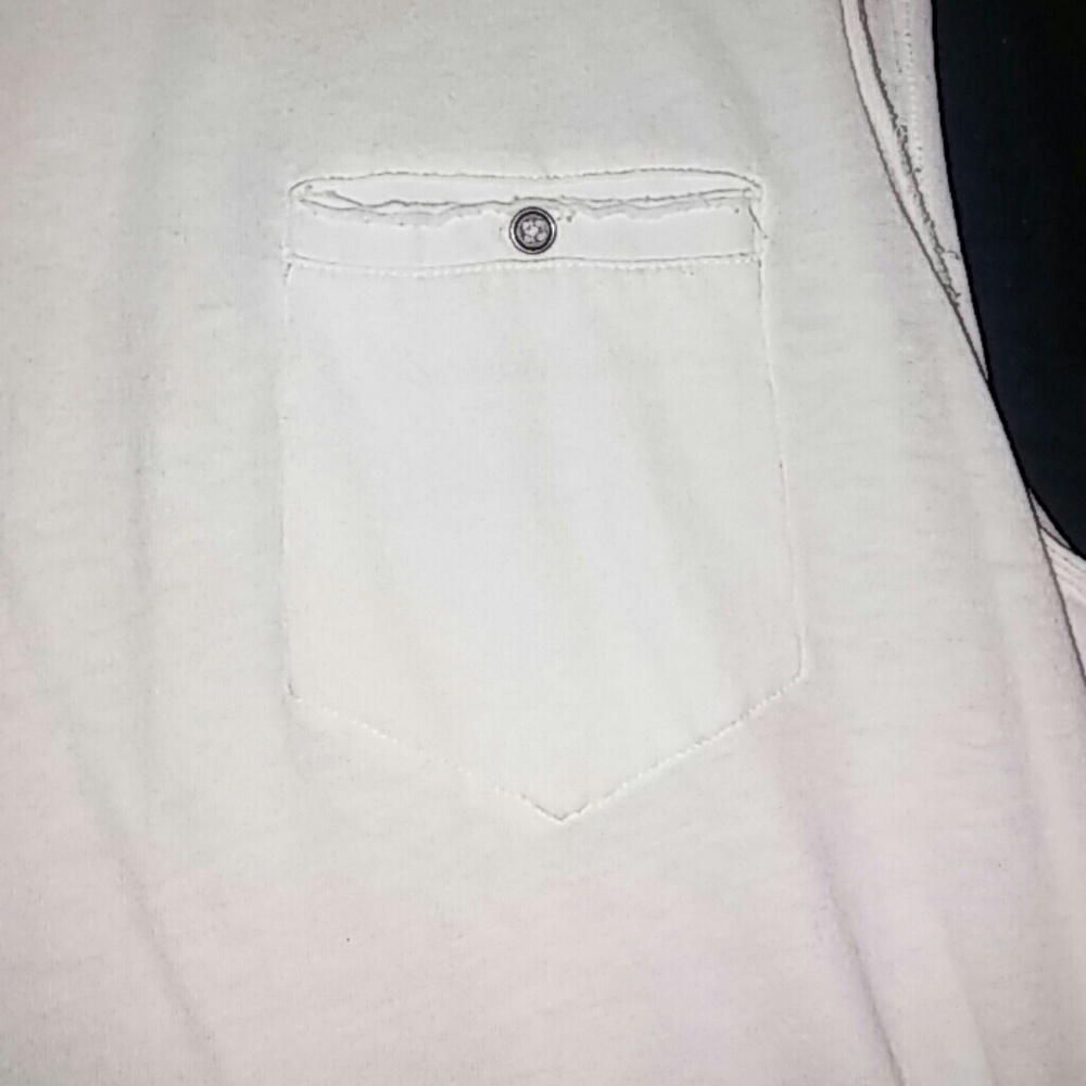 Trendy Top - Picture 2 of 4